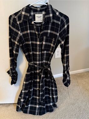 Abercrombie & Fitch Black and White Plaid Shirt Dress